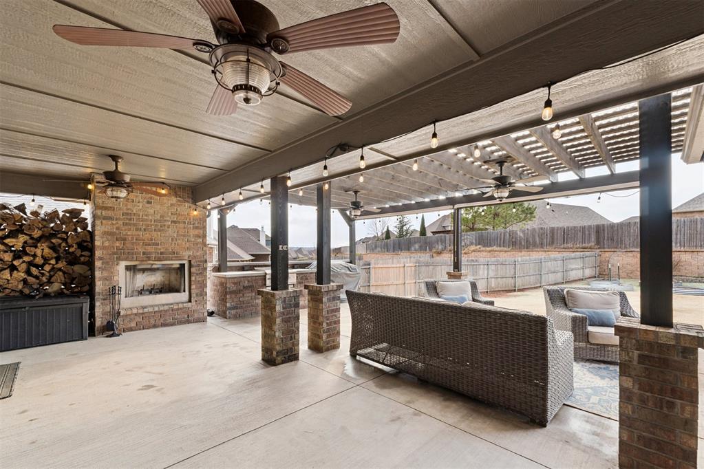 3141 Hunter Crest Drive