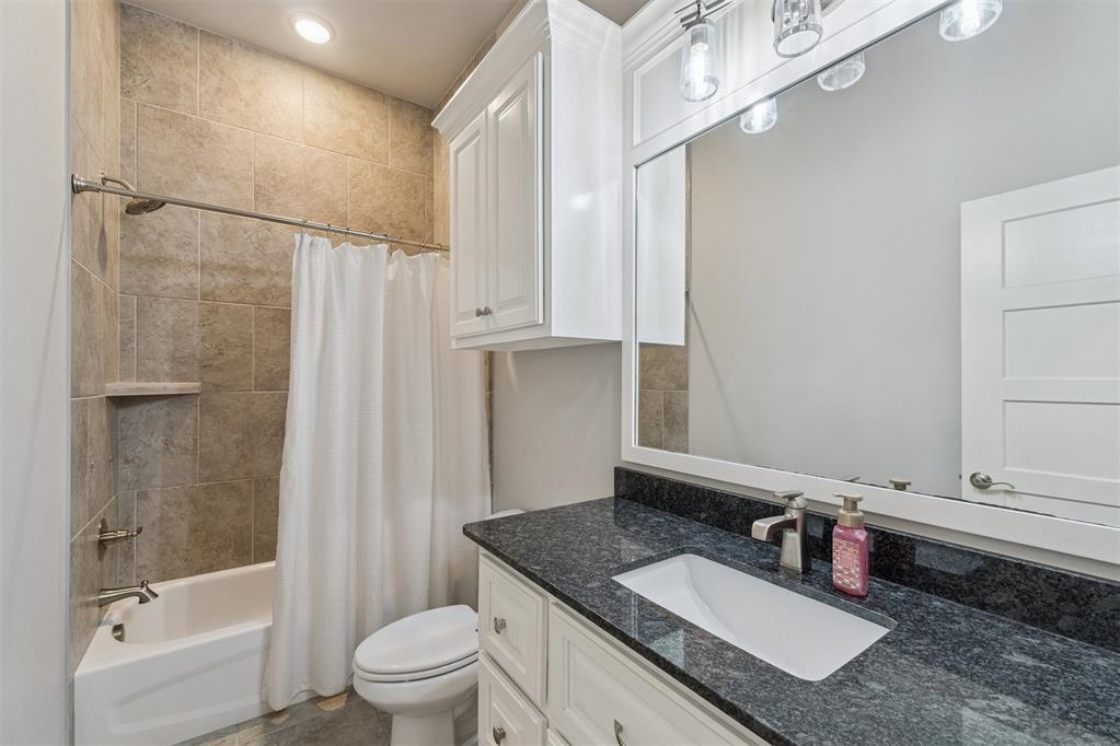 3141 Hunter Crest Drive