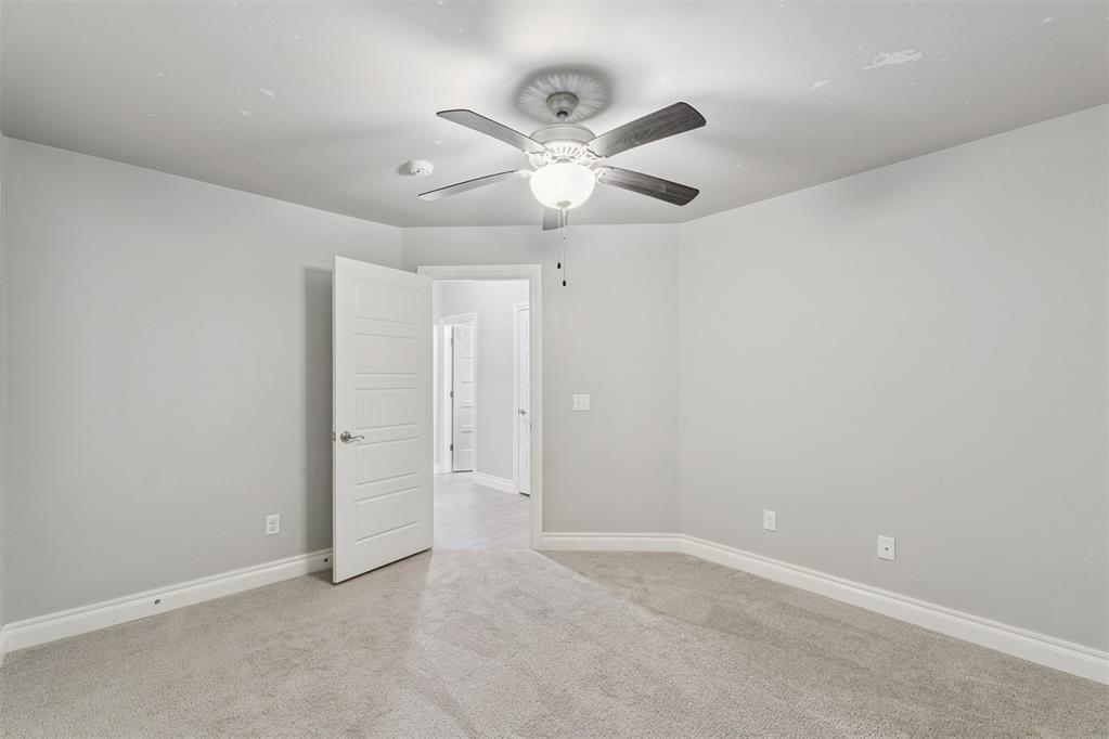 3141 Hunter Crest Drive