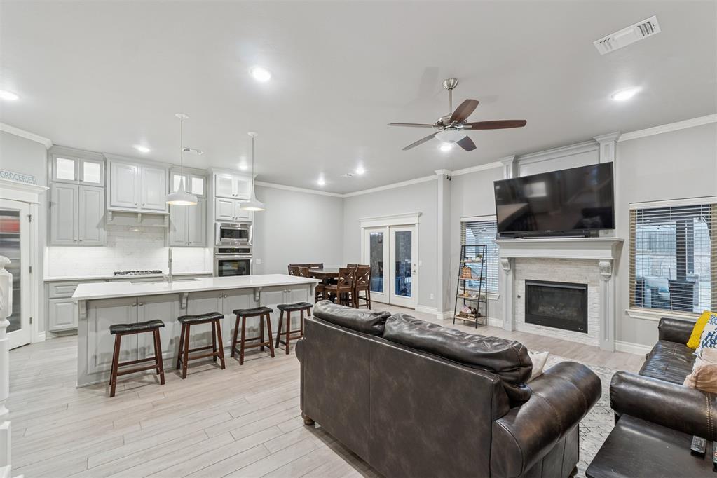 3141 Hunter Crest Drive