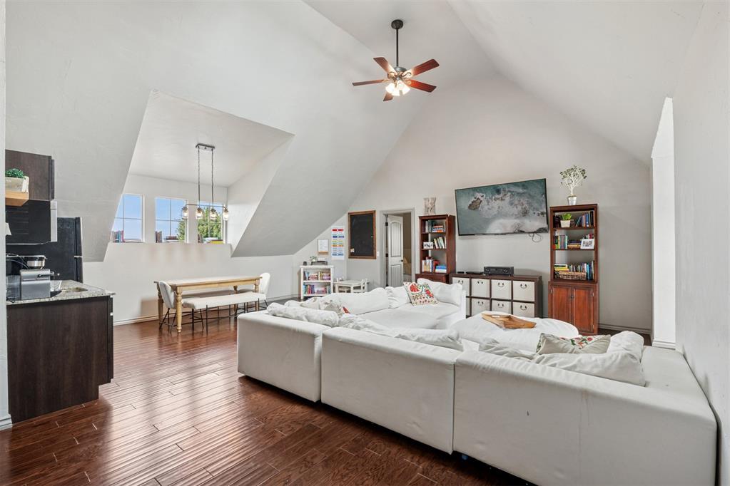 1620 Castellina Court