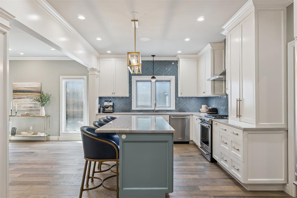 1201 Glenbrook Drive Unit: 1