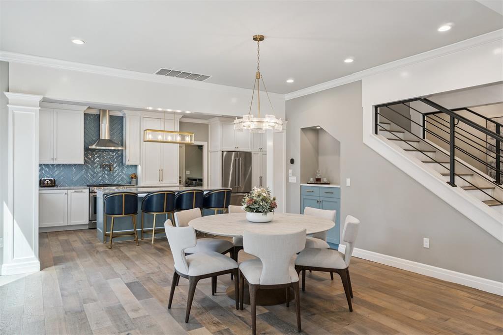 1201 Glenbrook Drive Unit: 1