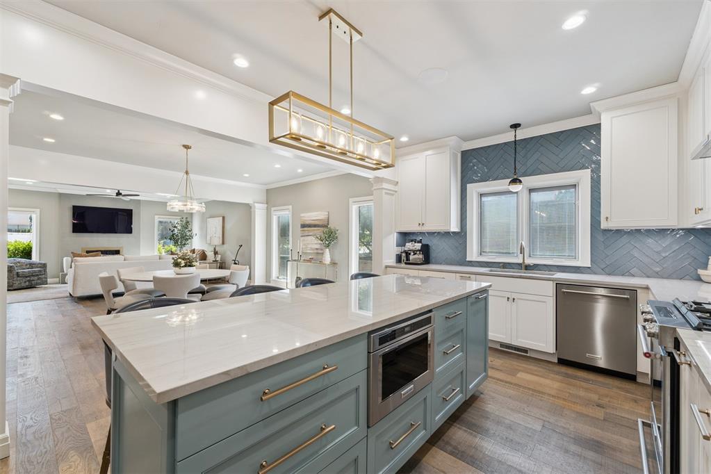 1201 Glenbrook Drive Unit: 1