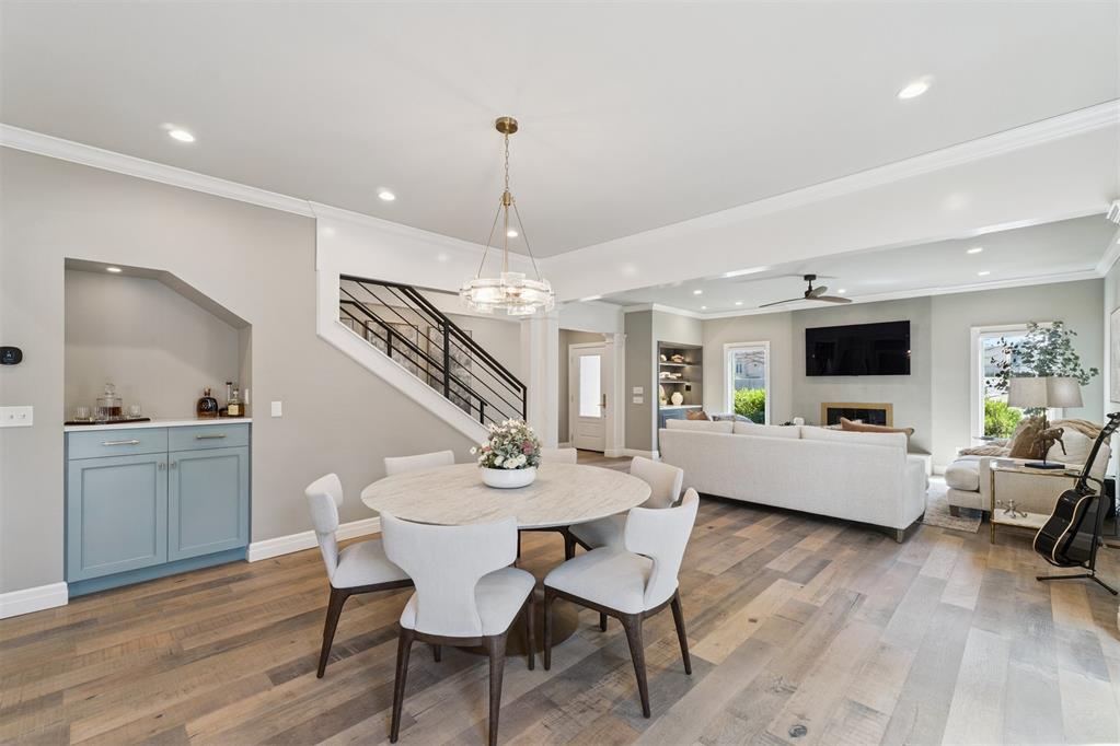 1201 Glenbrook Drive Unit: 1