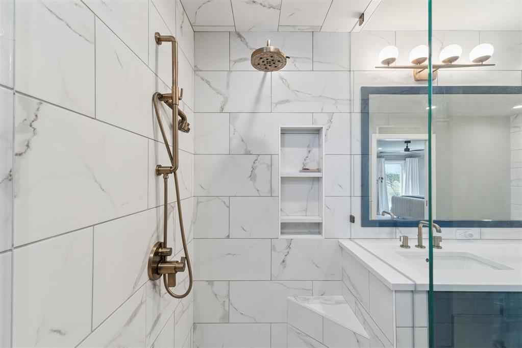 1201 Glenbrook Drive Unit: 1