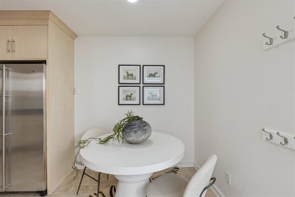 6325 N Villa Avenue Unit: 108