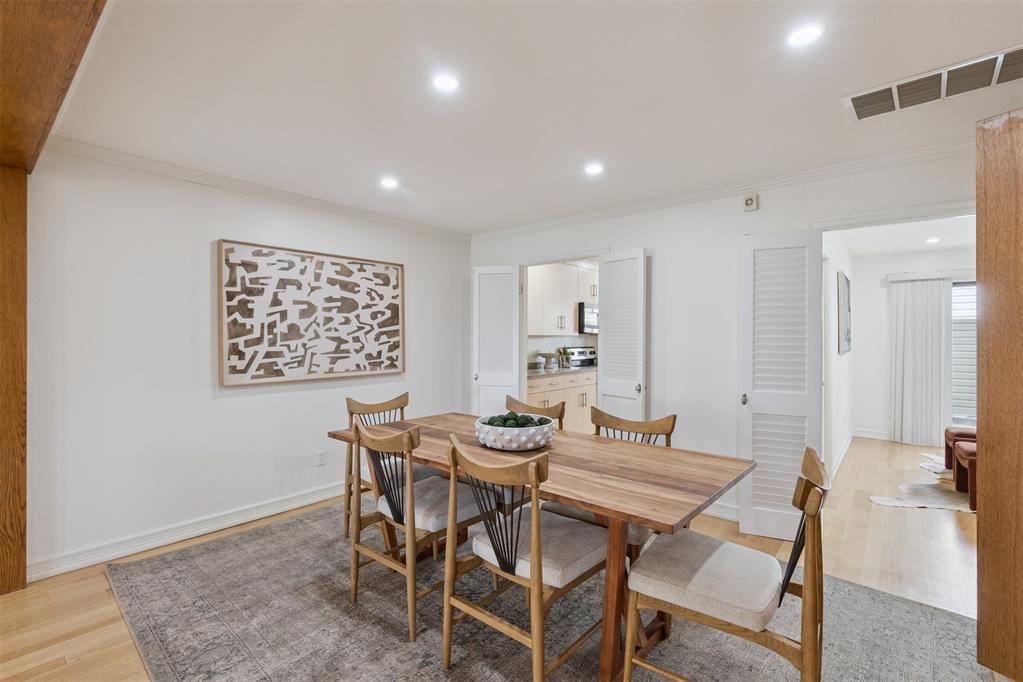 6325 N Villa Avenue Unit: 108