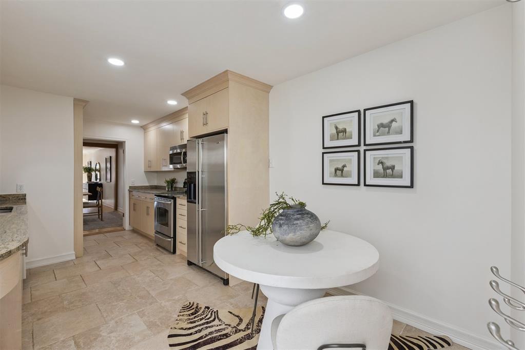 6325 N Villa Avenue Unit: 108