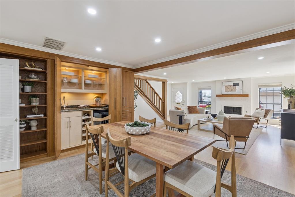 6325 N Villa Avenue Unit: 108