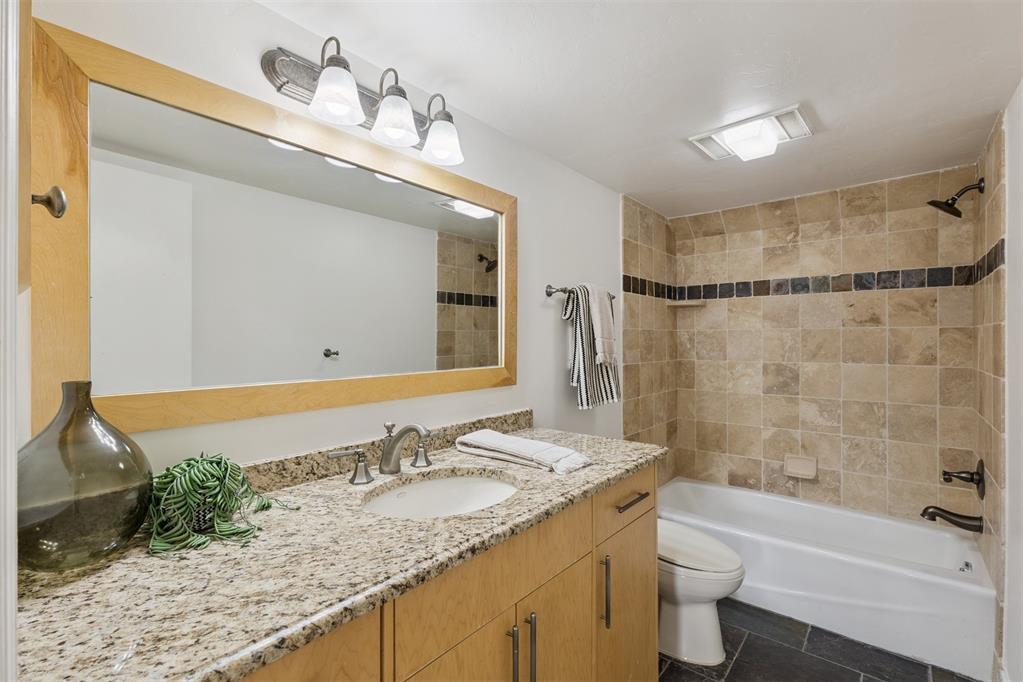 6325 N Villa Avenue Unit: 108