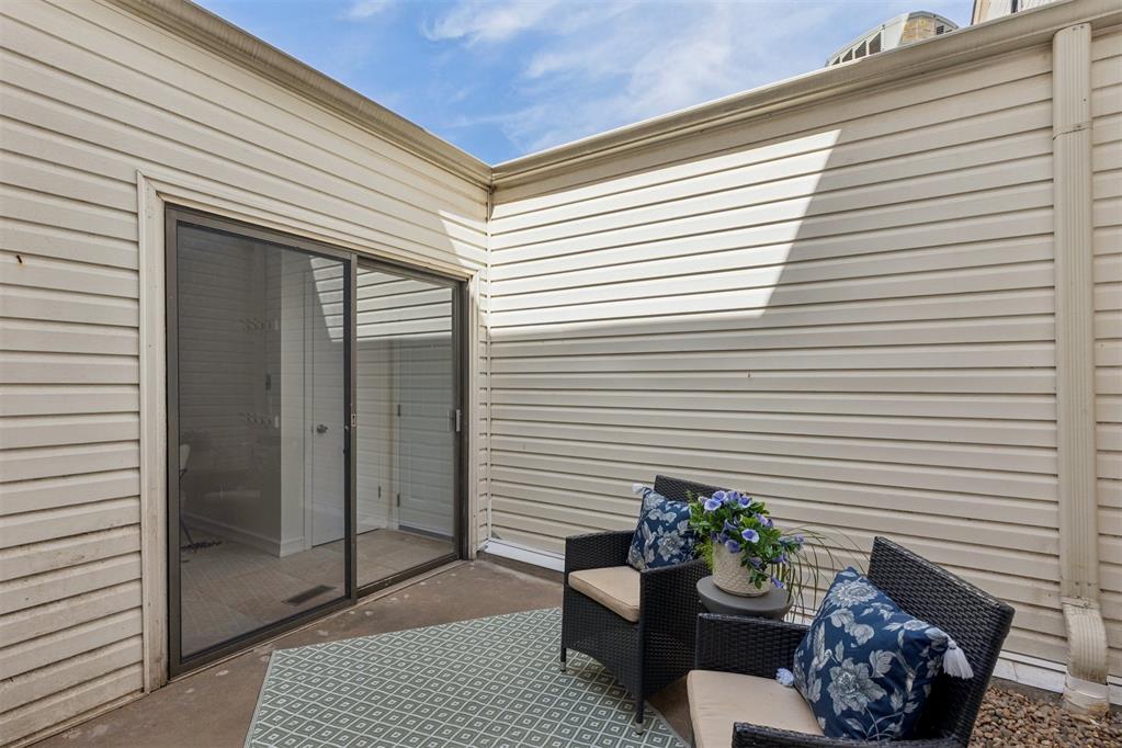 6325 N Villa Avenue Unit: 108