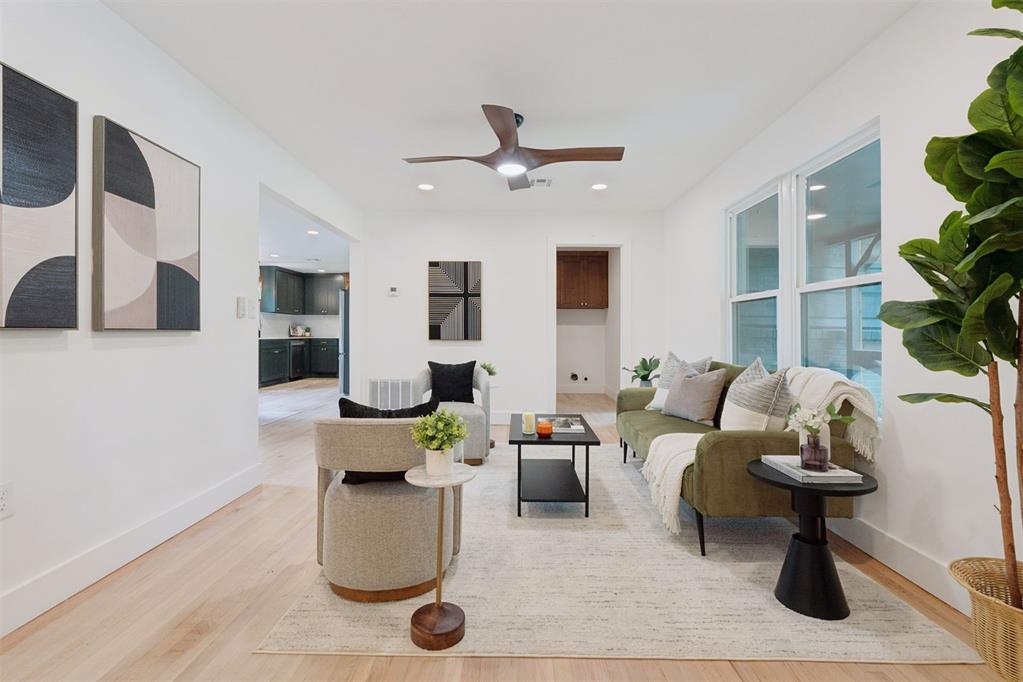 832 Oakbrook Drive