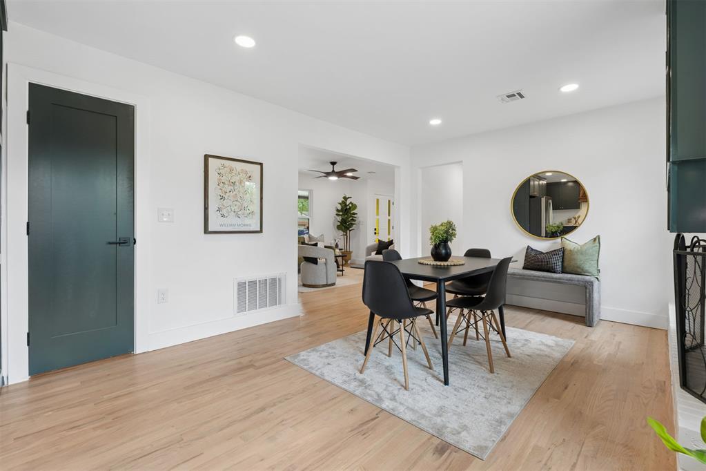 832 Oakbrook Drive