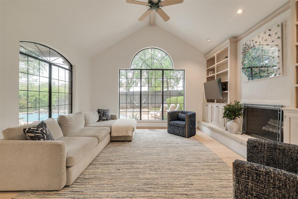 1009 Glenridge Drive