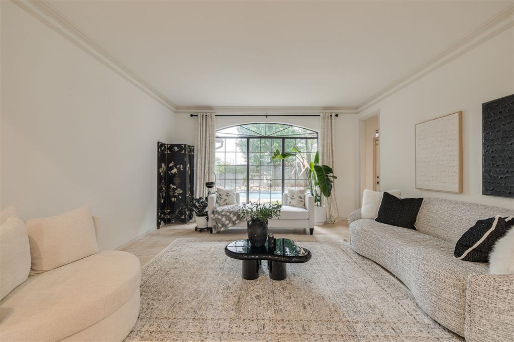 1009 Glenridge Drive