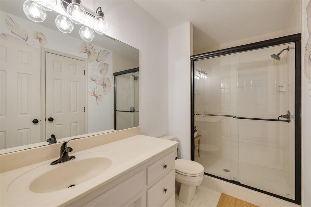 1009 Glenridge Drive