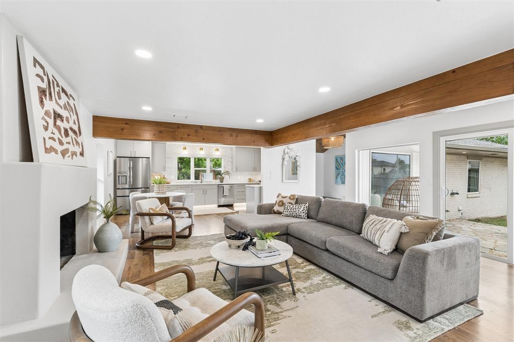 1114 W Wilshire Boulevard