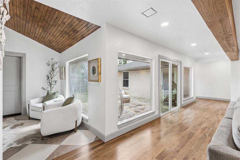 1114 W Wilshire Boulevard