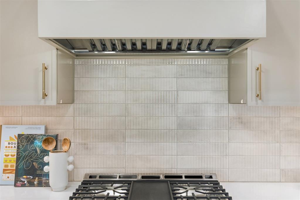 1114 W Wilshire Boulevard