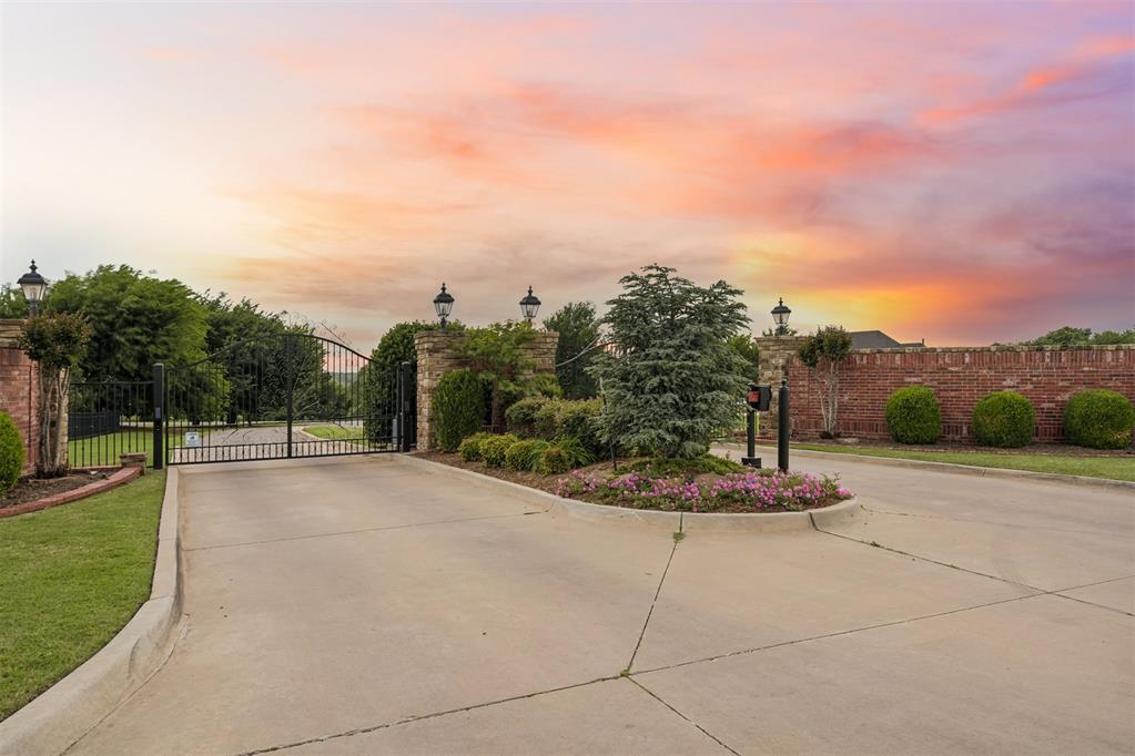 5685 Auburn Drive Drive