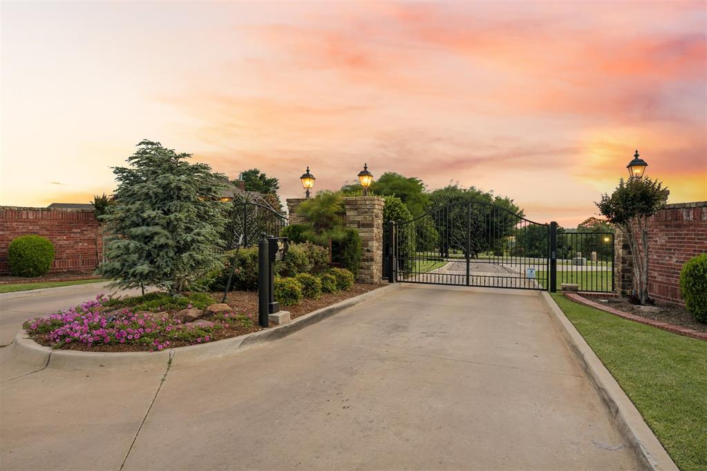 5685 Auburn Drive Drive