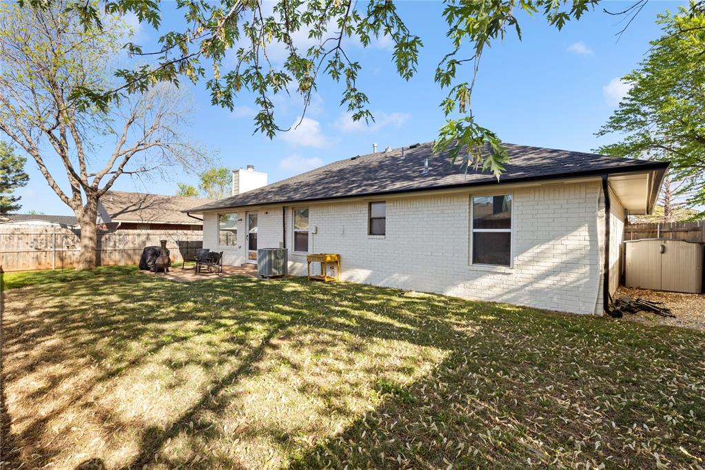 2204 Summer Way Lane