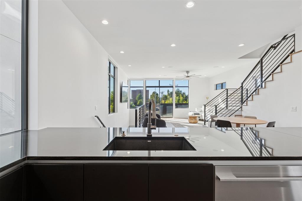 841 NW 6th Street