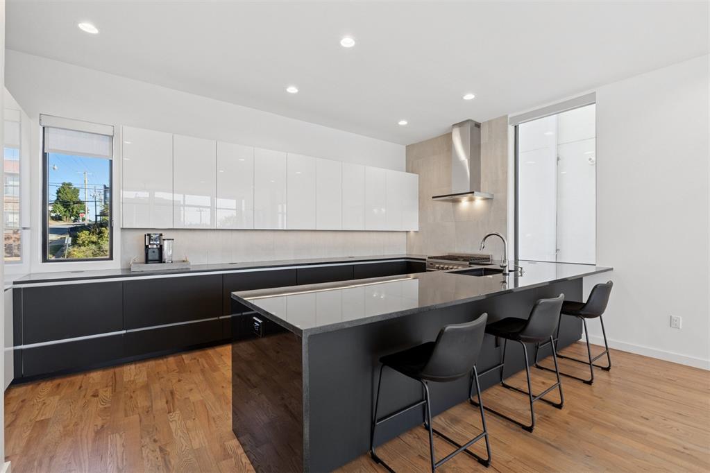 841 NW 6th Street