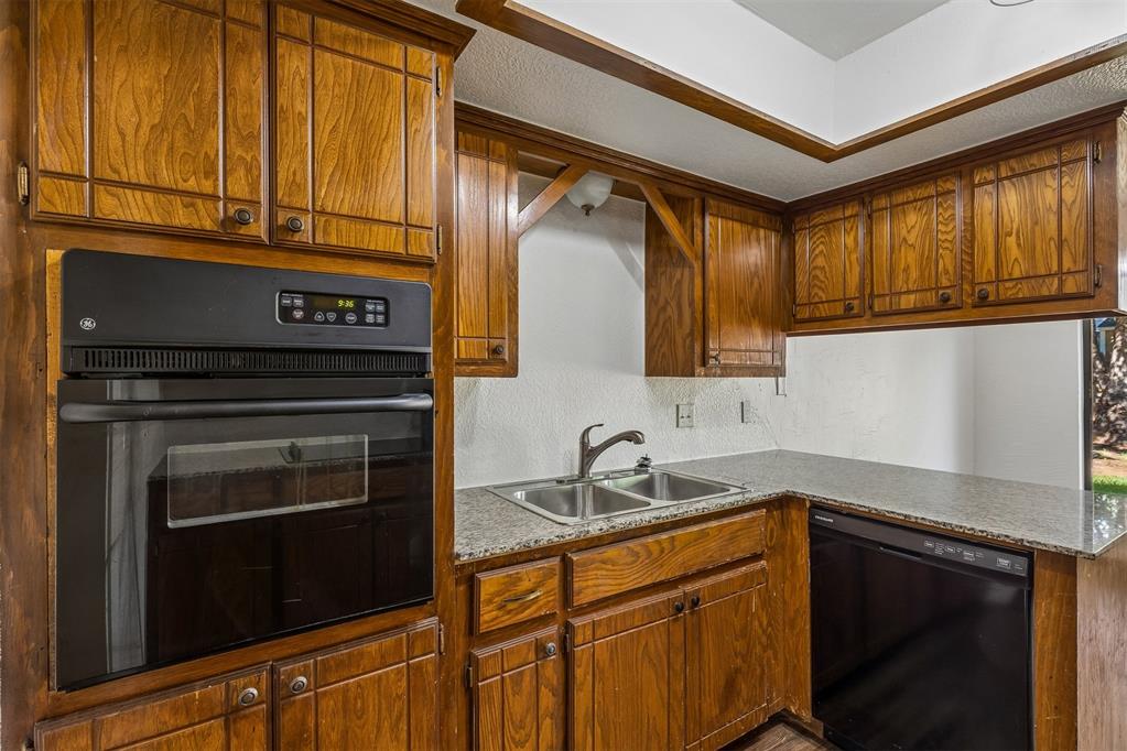 505 Crestview