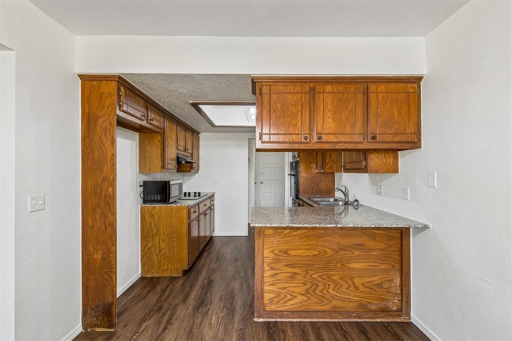 505 Crestview