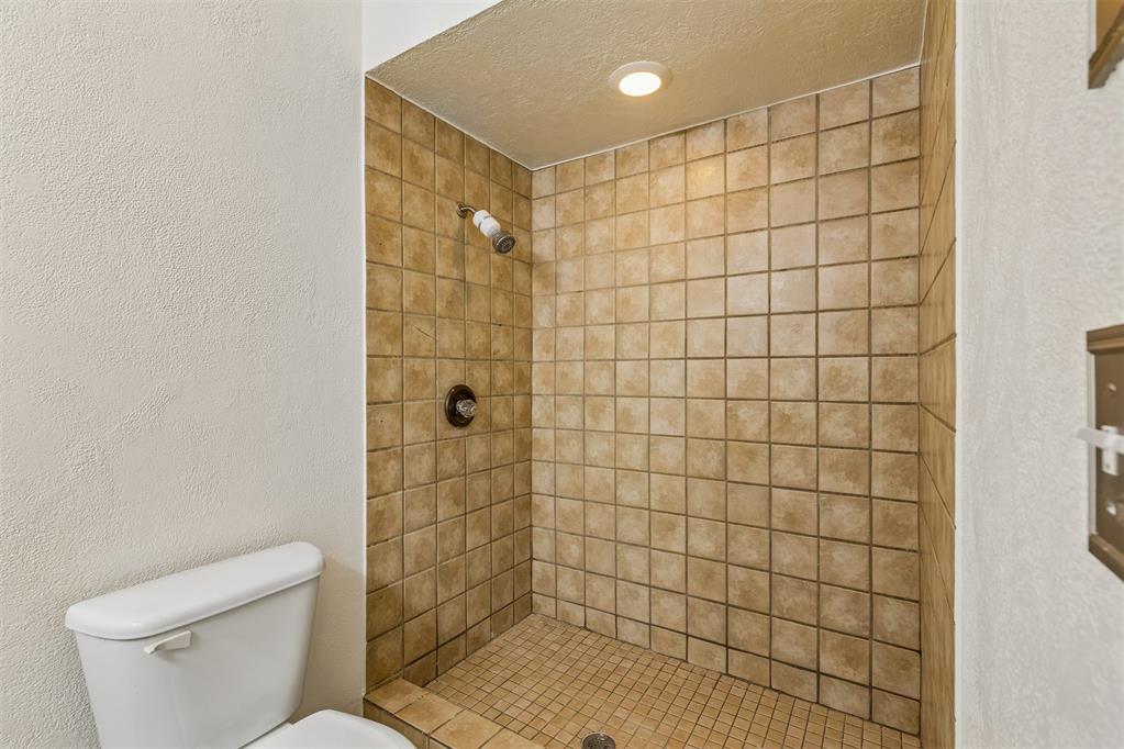 505 Crestview