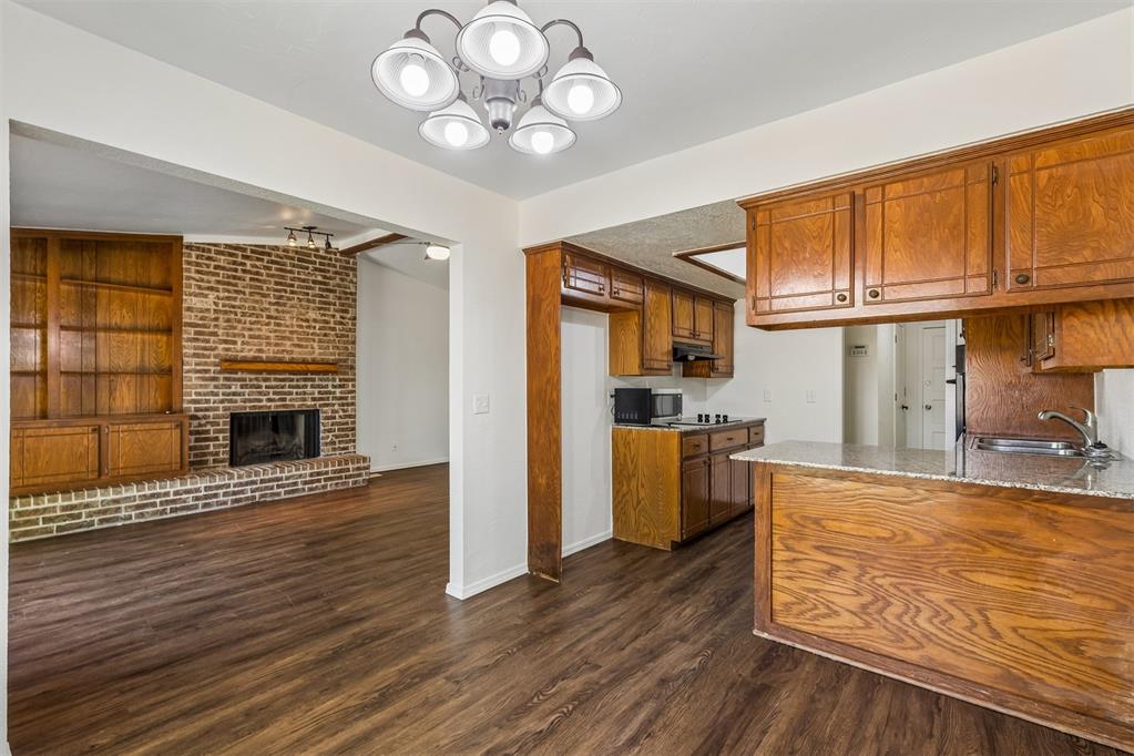 505 Crestview