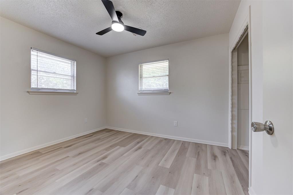 8636 NE 33rd Street