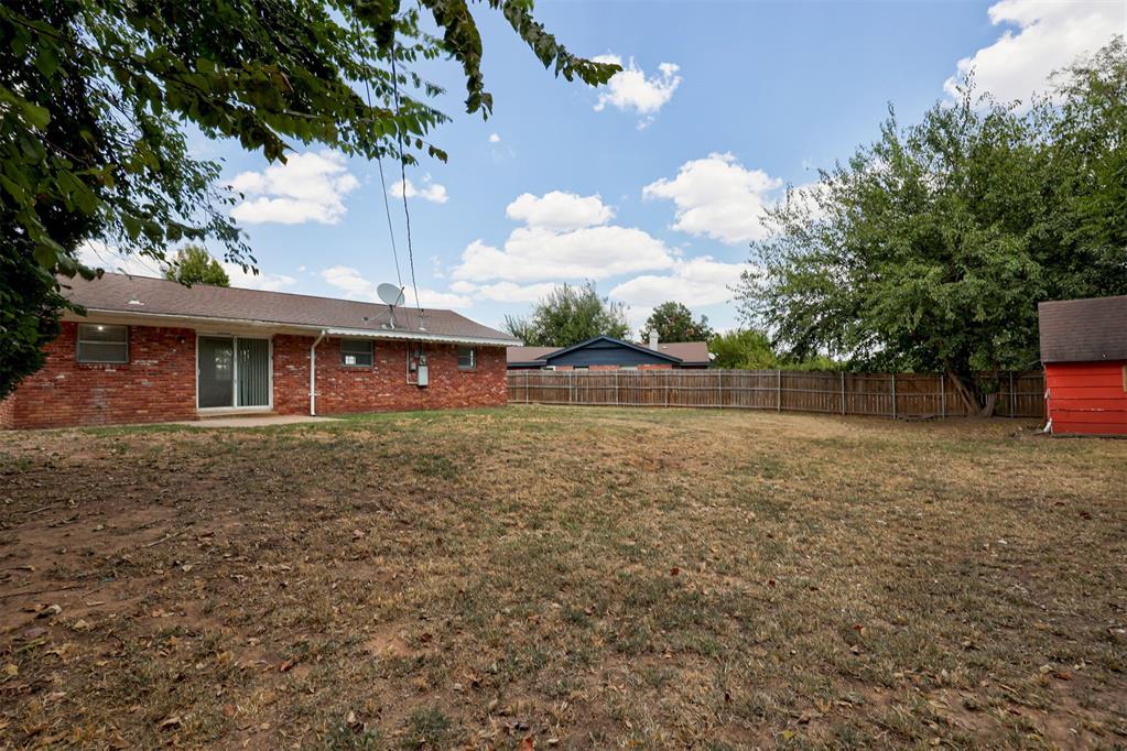 8636 NE 33rd Street