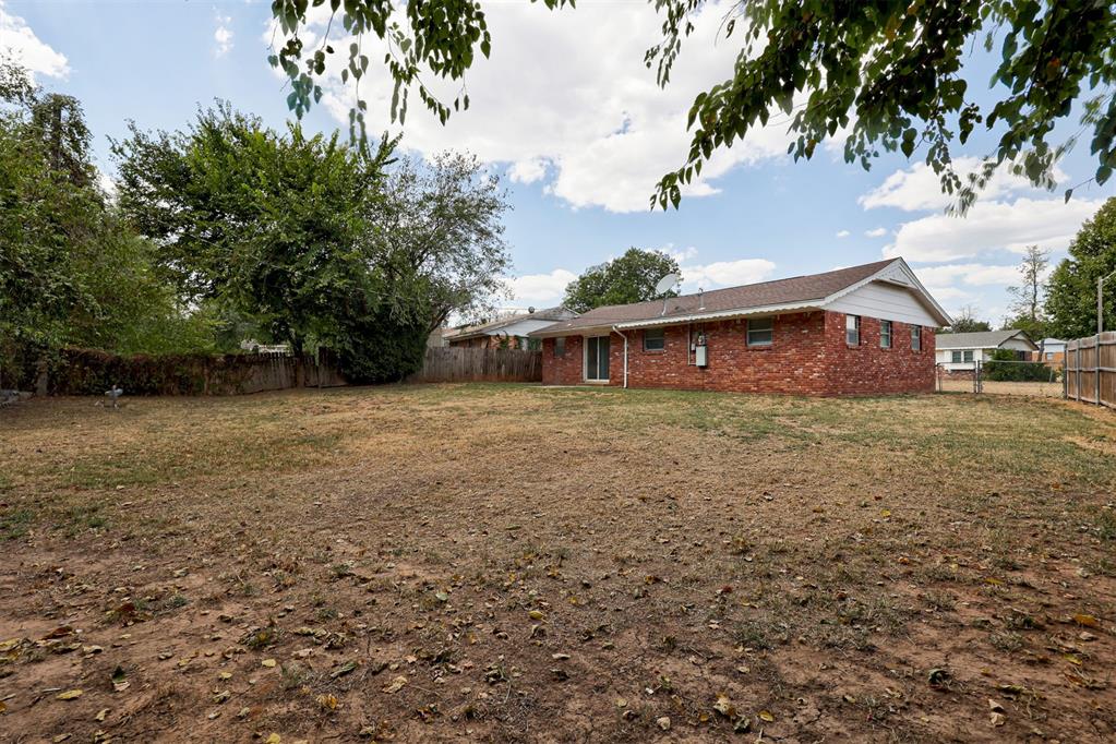 8636 NE 33rd Street