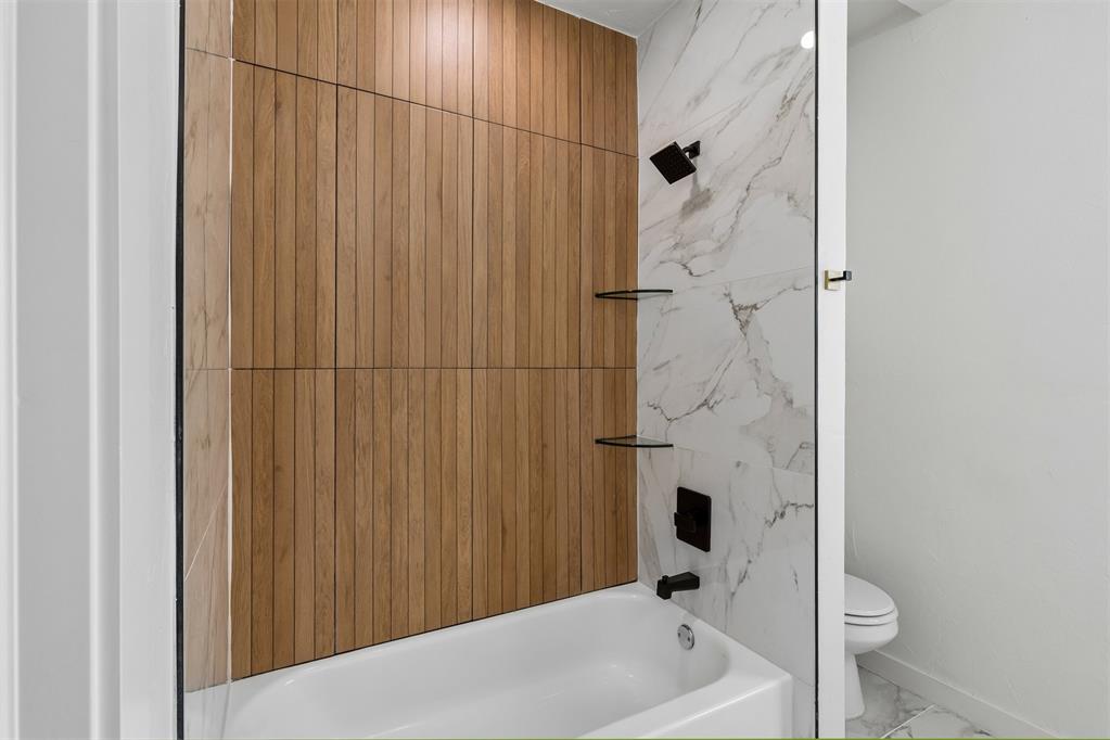525 NW 27th Street