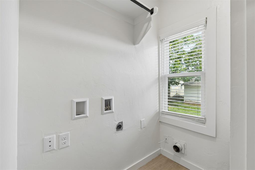 525 NW 27th Street