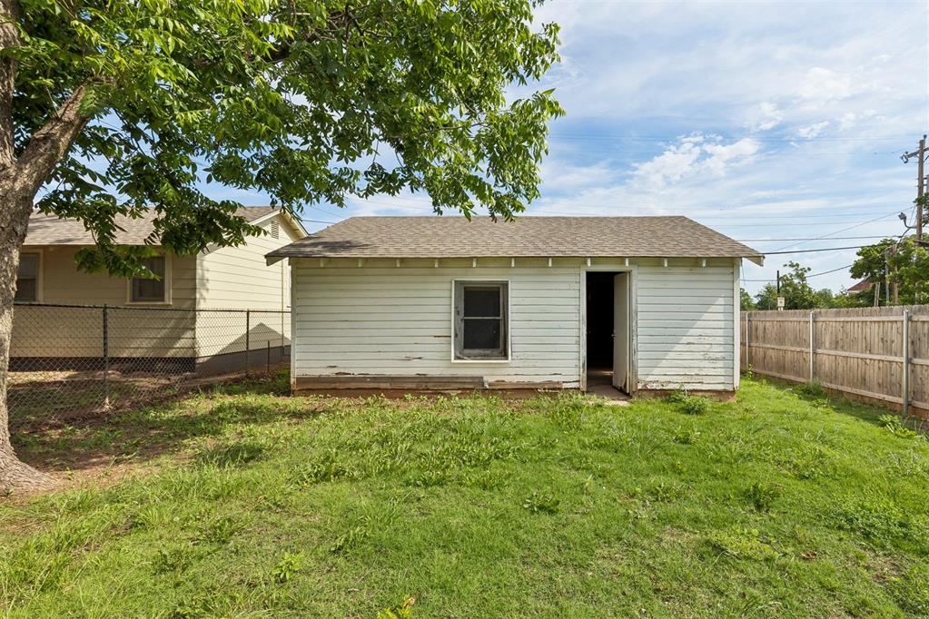525 NW 27th Street