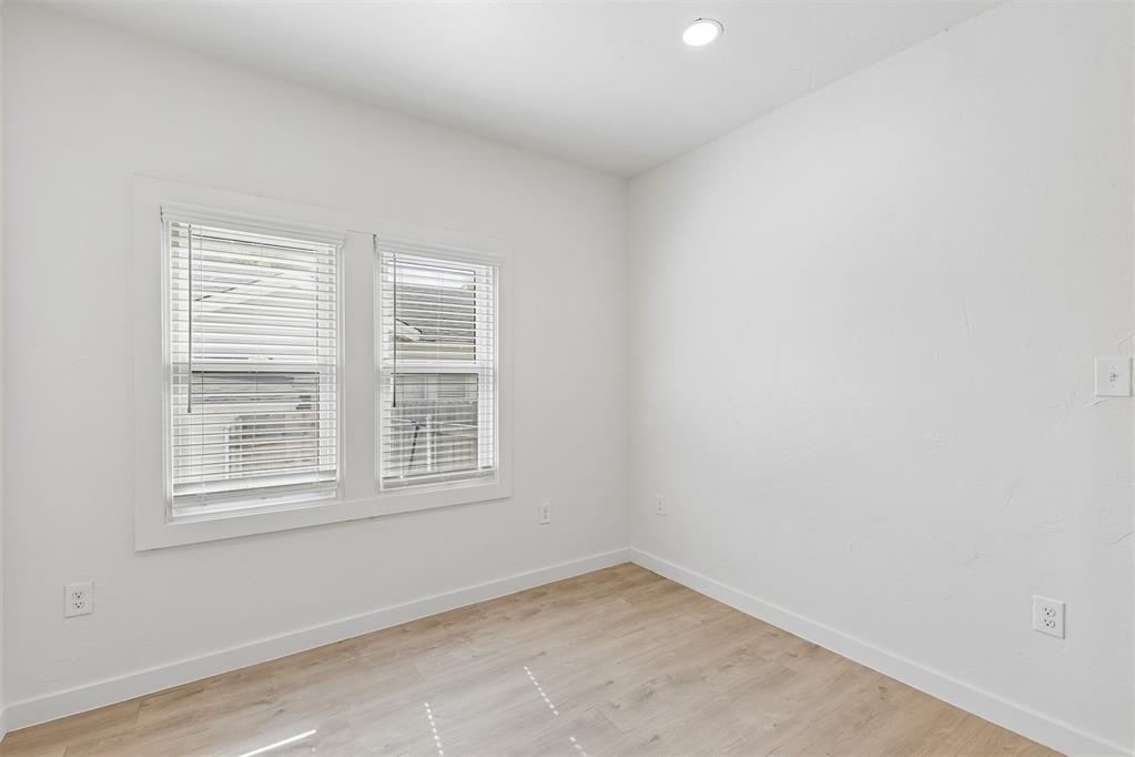 525 NW 27th Street