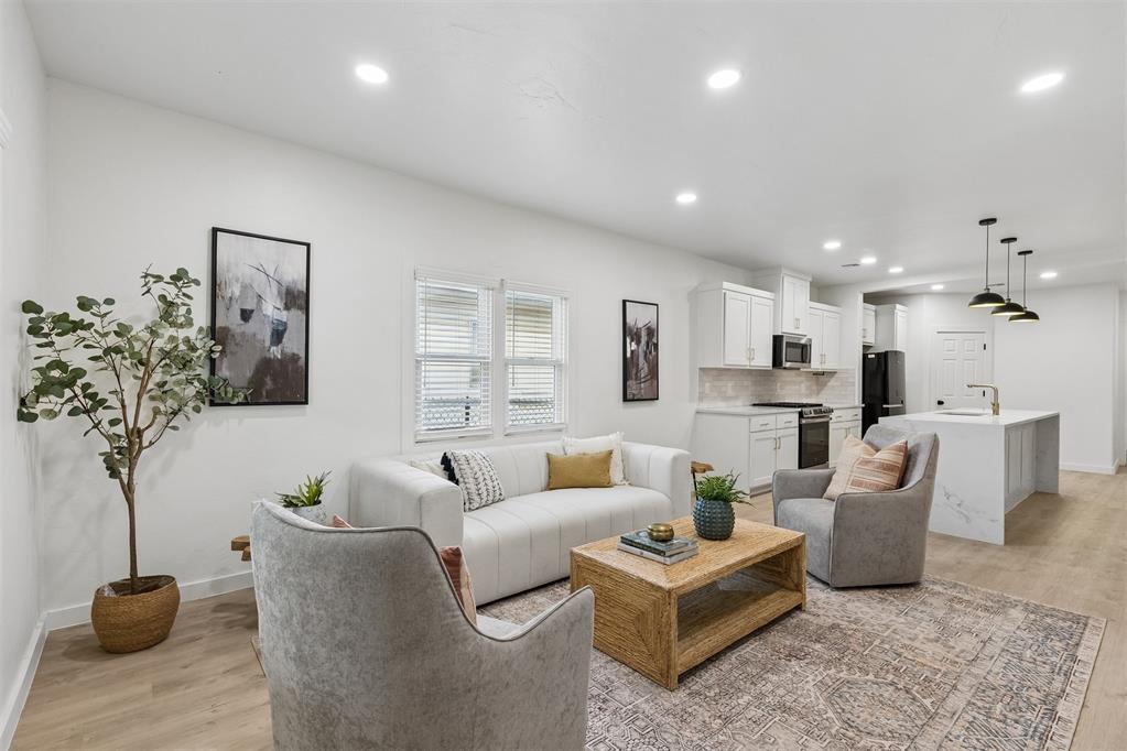 525 NW 27th Street