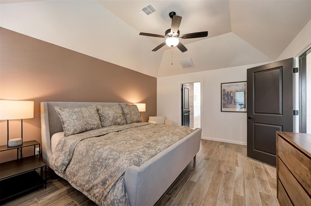 2900 Heather Haven