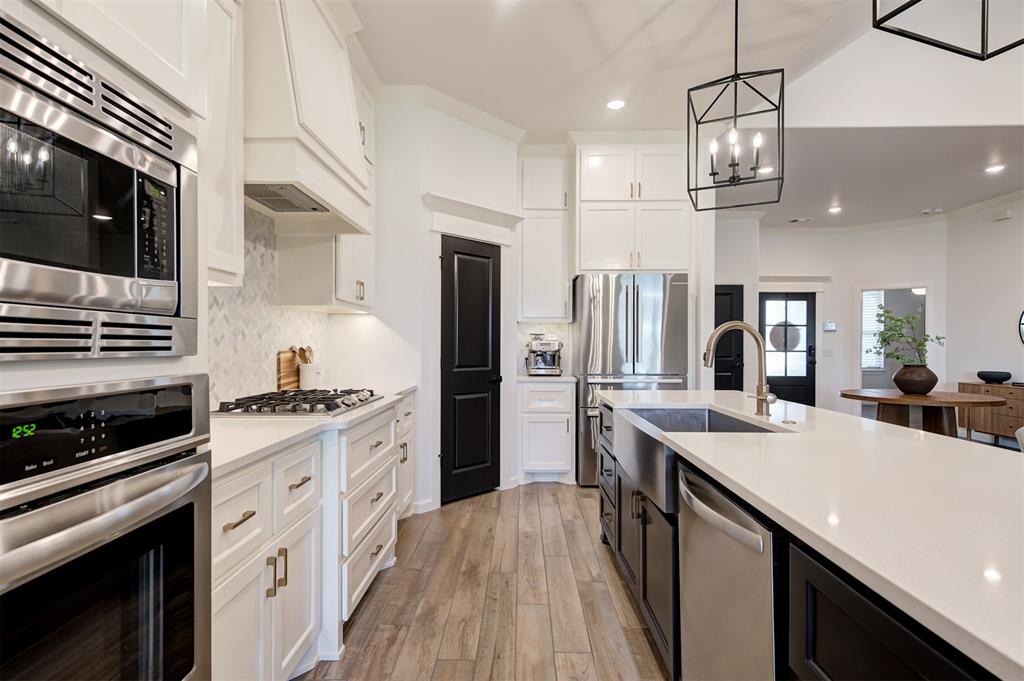2900 Heather Haven