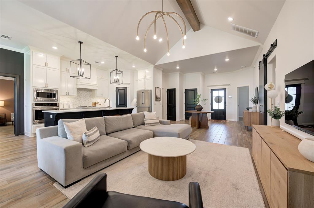 2900 Heather Haven