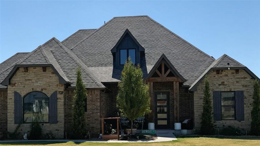 1320 Collis Court