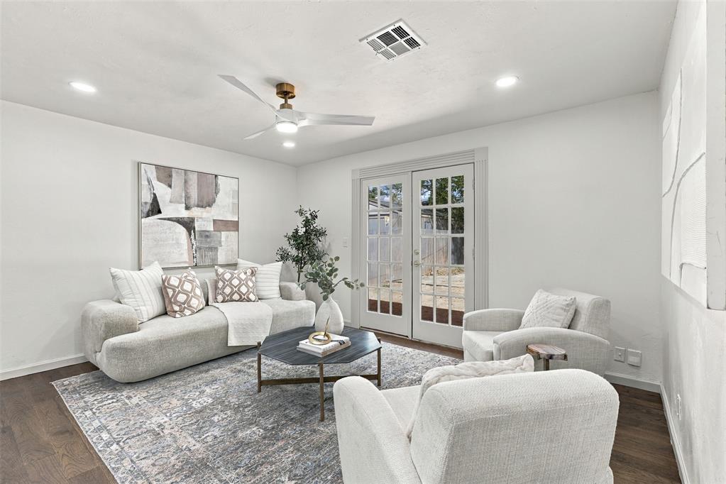 1511 Avondale Drive