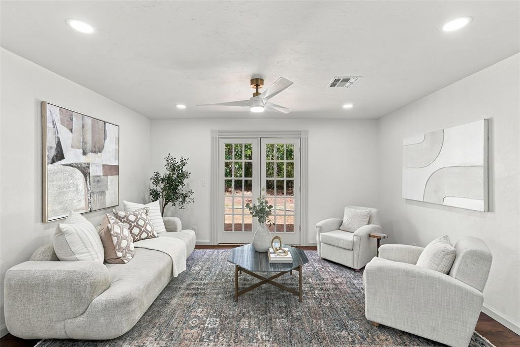 1511 Avondale Drive