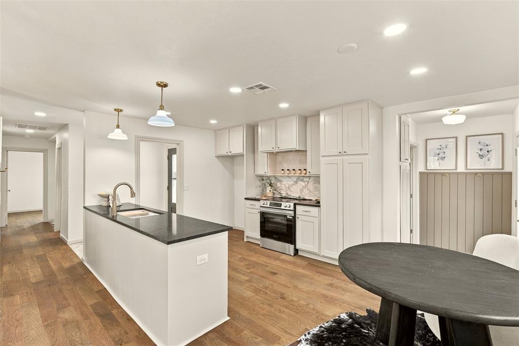 1511 Avondale Drive