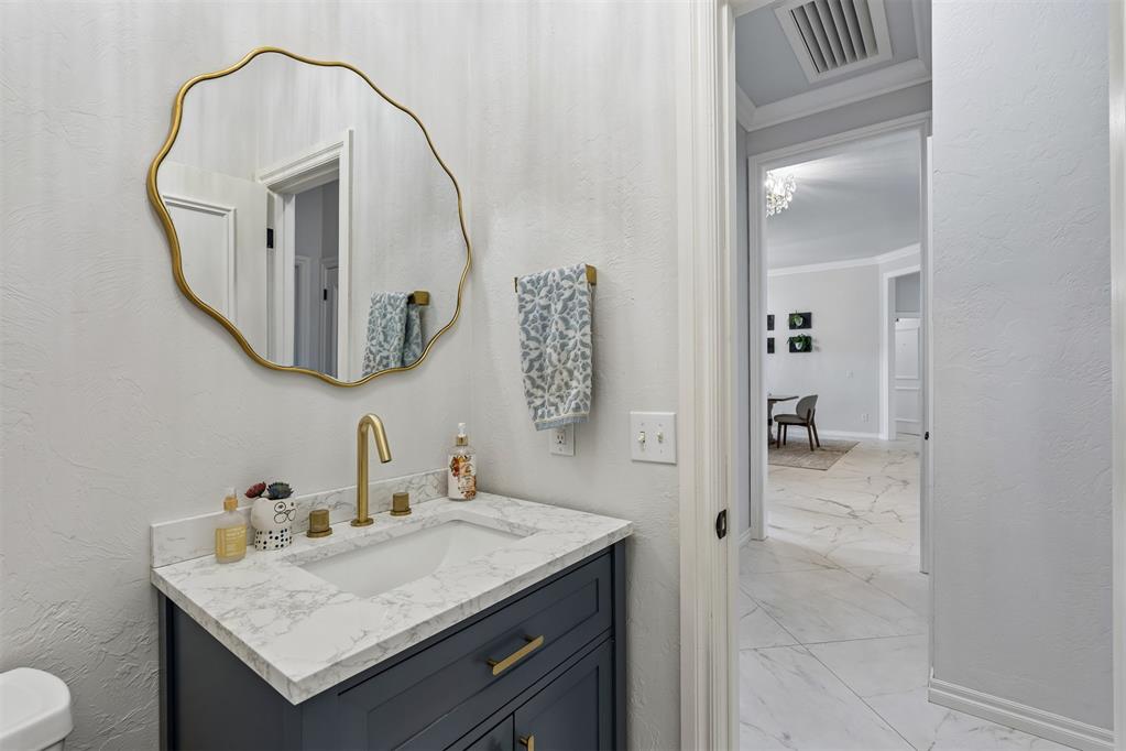 6109 Oak Forest Road