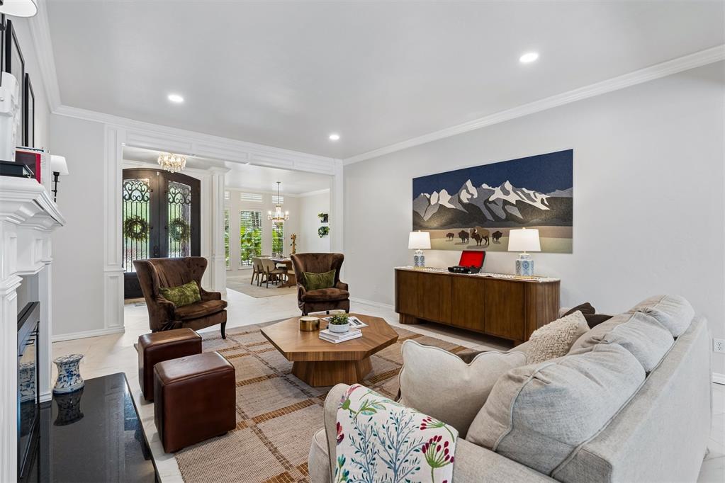 6109 Oak Forest Road